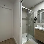 Hiri Zahar 2 *